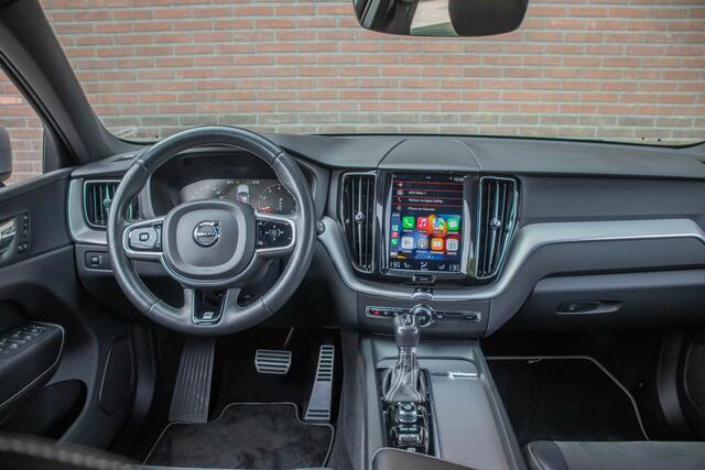 Volvo XC60 T5 AWD R-Design, Carplay, Keyless, Stoel & Stuurverwarming, Park Assist, Adaptive Cruise, Camera, Memory.
