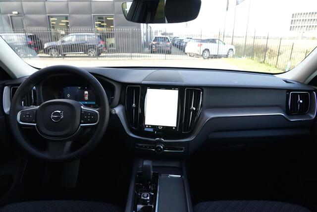 Volvo XC60 2.0 T6 Plug-in hybrid AWD Core Bright 350pk Panoramadak/Navigatie/Camera