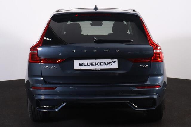 Volvo XC60 T6 Recharge AWD Plus Dark - LONG RANGE - Panorama/schuifdak - IntelliSafe Assist & Surround - 360º Camera - Harman/Kardon audio - Adaptieve LED koplampen - Verwarmde voorstoelen, stuur & achterbank - Parkeersensoren voor & achter - Elektr. bedienb. voorst