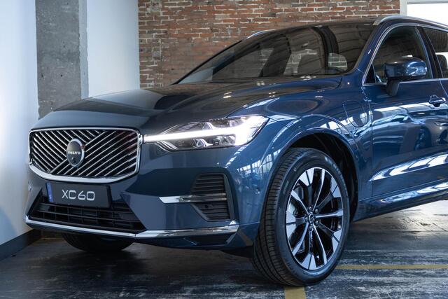 Volvo XC60 2.0 T6 Plug-in hybrid AWD Plus Bright | Luchtvering | Head-up Display | 360º Camera | Schuif/Kantel Panoramadak | Harman Kardon Premium Audio | Elektrisch Verstelbare Voorstoelen | Google Infotainment |