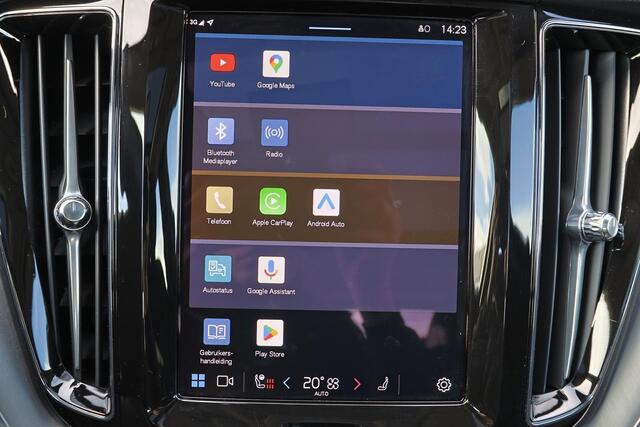 Volvo XC60 T6 Recharge AWD Core Bright - LONG RANGE - Panorama/schuifdak - IntelliSafe Assist & Surround - Parkeercamera achter - Verwarmde voorstoelen, stuur & achterbank - Parkeersensoren voor & achter - Draadloze tel. lader - High Performance audio - 18' LMV