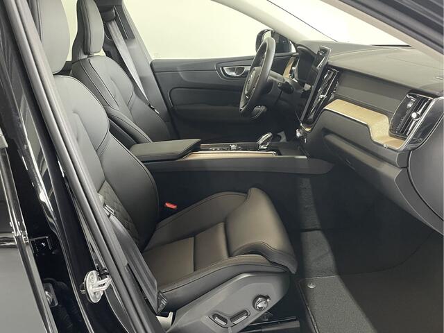 Volvo XC60 2.0 T6 Plug-in hybrid AWD Ultra Bright / Panorama Dak / Trekhaak / Head Up