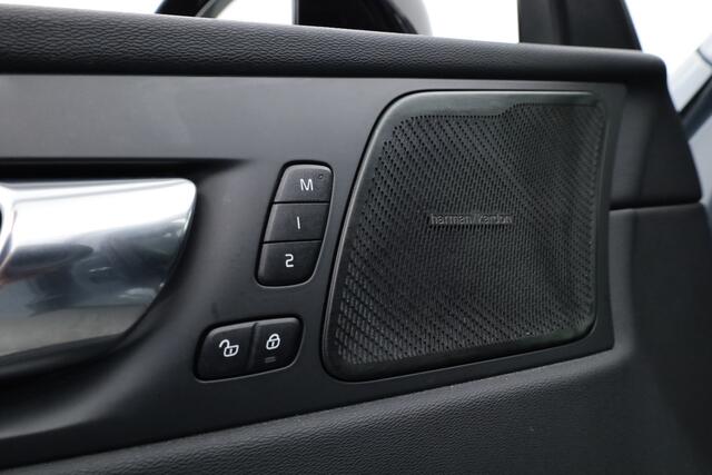 Volvo XC60 T6 Plug-in hybrid R-Design | Pano | Elek. Trekhaak | H&K | Pilot Assist | CarPlay | Navi | Stoel- Stuurverw.