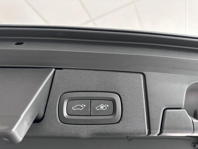 Volvo XC60 2.0 T5 Momentum Trekhaak | electrische stoelen | leder