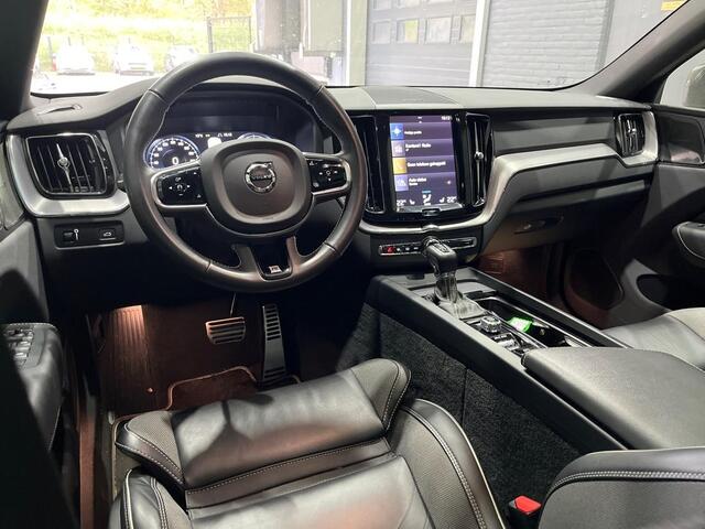 Volvo XC60 T4 R-Design | Panoramadak | harman/kardon | Stoelverwarming | Keyless | Camera | Getint Glas