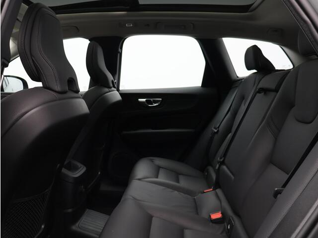 Volvo XC60 T6 AWD Plug-in hybrid Plus Dark