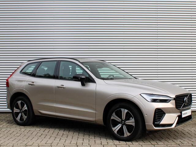 Volvo XC60 2.0 T6 Plug-in hybrid AWD Plus Dark Automaat / Panoramadak / Trekhaak / 360* camera / All Seasonbanden