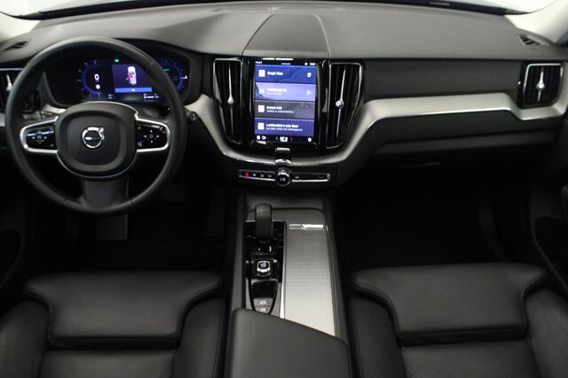 Volvo XC60 2.0 T6 Plug-in hybrid AWD Plus Dark |Pano|