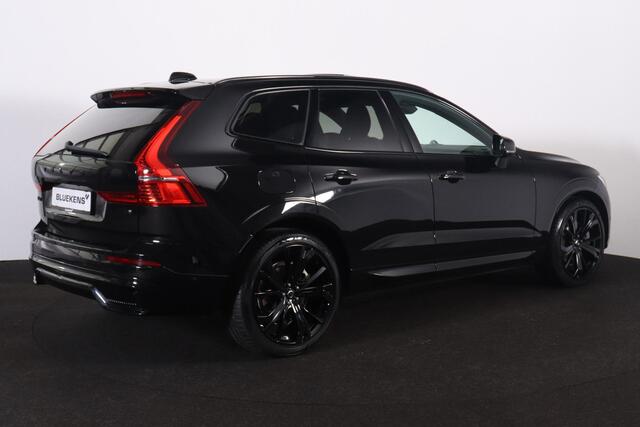 Volvo XC60 T6 Recharge AWD Ultra Black Edition - LONG RANGE - Luchtvering - Panorama/schuifdak - IntelliSafe Assist & Surround - 360º Camera - Adaptieve LED koplampen - Verwarmde voorstoelen, stuur & achterbank - Parkeersensoren voor & achter - Elektr. bedienb. voor