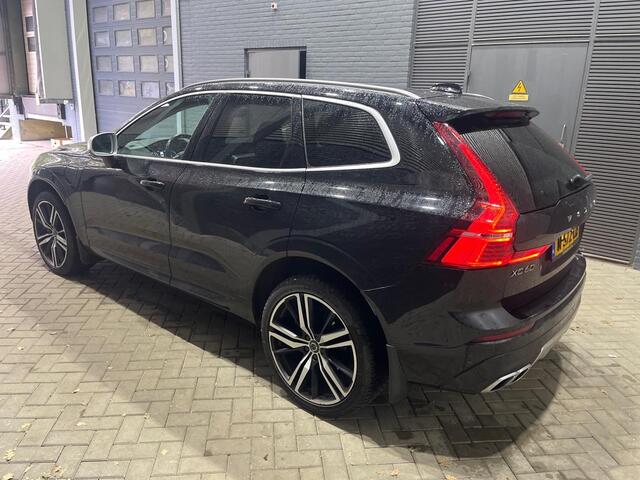 Volvo XC60 T8 Twin Engine R-Design | Luchtvering | Head-Up | ACC | BLIS | Panoramadak | 21 Inch