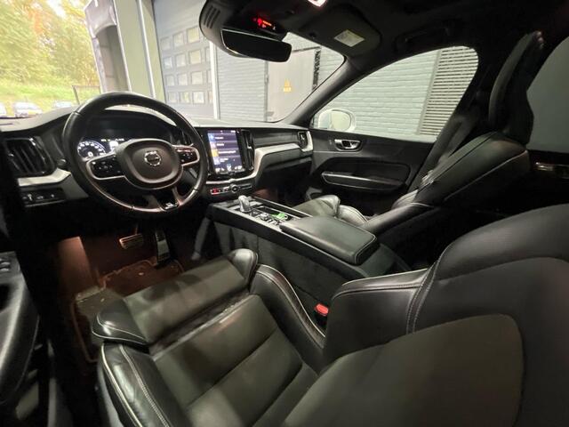 Volvo XC60 T8 Twin Engine R-Design | Luchtvering | Head-Up | ACC | BLIS | Panoramadak | 21 Inch