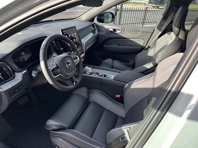 Volvo XC60 2.0 T6 Plug-in hybrid AWD Plus Black Edition MY2026 Facelift|pano|21 inch