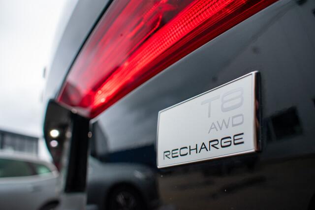 Volvo XC60 2.0 T8 Plug-in hybrid AWD Ultra Dark -Luchtvering-21"-Trekhaak-360 gr-Leer-Head up-Keyless-