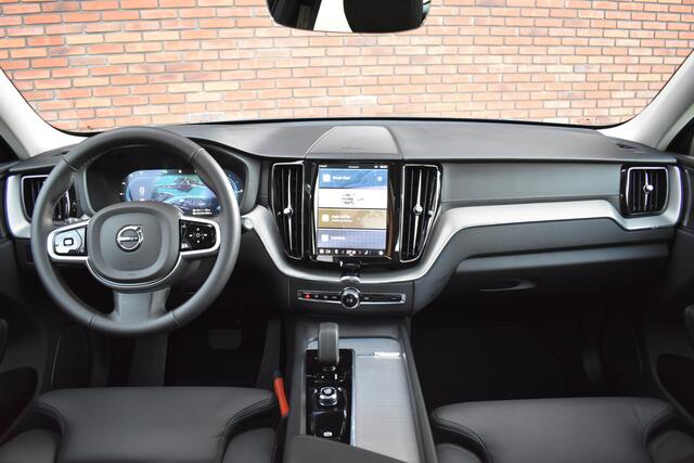 Volvo XC60 T6 350PK Plug-in hybrid AWD Ultra Dark | Trekhaak | 360 Camera |