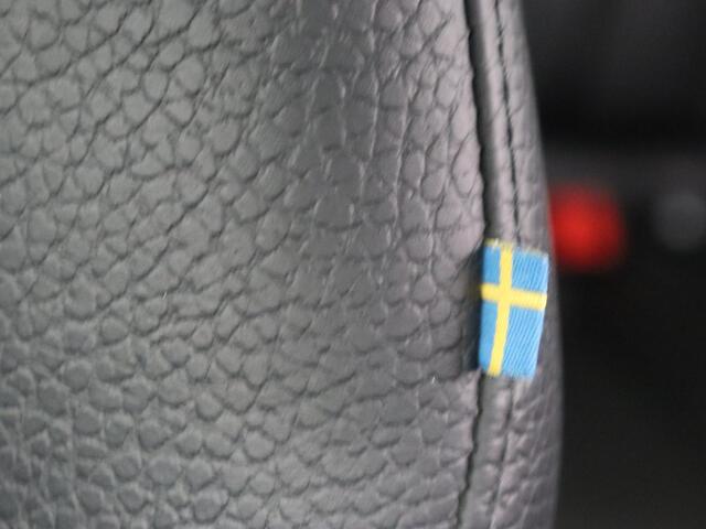 Volvo XC60 2.0 Recharge T6 AWD Inscription | Panoramadak | Trekhaak | Leder | Stoelverwarming | Camera | Carplay | Navigatie | Full LED | Parkeerhulp | Memory | PHEV | Plug In