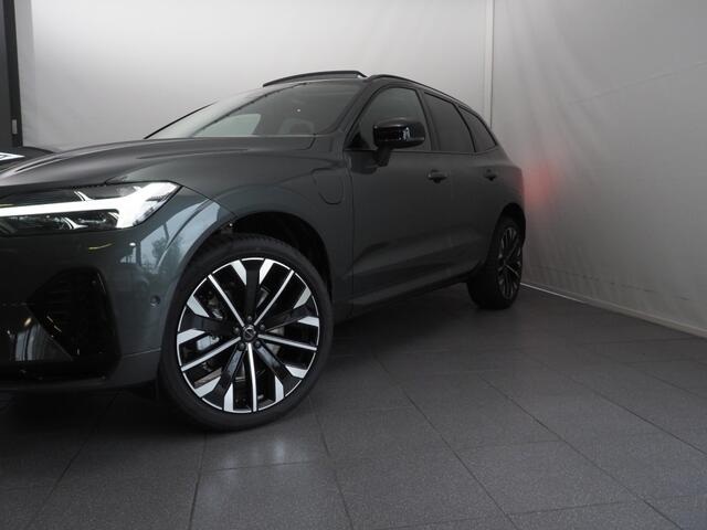 Volvo XC60 2.0 T6 Plug-in hybrid AWD Ultra Dark | Luchtvering | Bowers & Wilkins | Masage Stoelen | Stoelventilatie | Voorstoelen En Achterstoelen Verwarmd | Trekhaak (elektrisch uitklapbaar)
