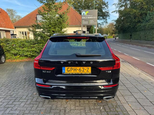 Volvo XC60 T5 R-Design/BTW AutoPilot assist//Panoramadak/IntelliSafe/Camera