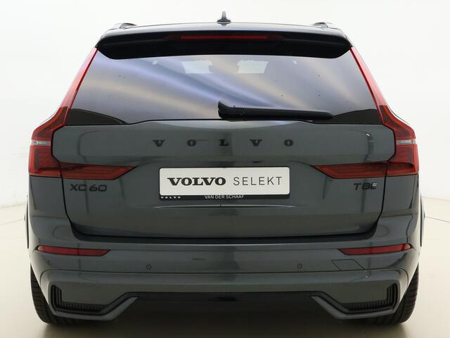 Volvo XC60 T8 455pk AWD Ultra Dark / Facelift / Bowers & Wilkins Audio / Luchtvering / 22'' / Running Boards / El. Trekhaak / Alarm 3 / Forest Lake / Black Pack /
