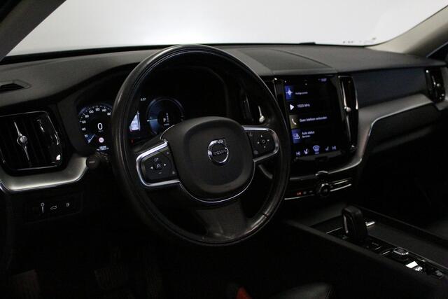 Volvo XC60 2.0 Recharge T6 AWD Business Pro | STOEL+STUUR/VERW | PANO | CAMERA | DAB | CARPLAY | E-KLEP | 17'LMV | LED |
