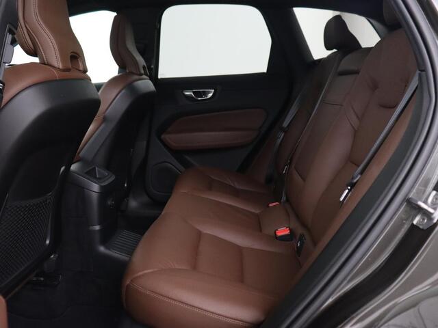 Volvo XC60 2.0 Recharge T6 AWD Inscription | Panoramadak | Trekhaak | Leder | Stoel & stuurverwarming | Adaptive cruise | Camera | Harman/Kardon | Navigatie | Memory | 20'' | Carplay | PHEV | Plug In