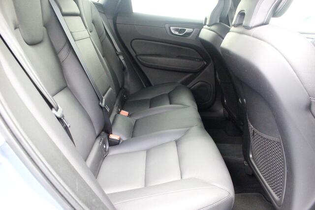 Volvo XC60 T5 Momentum Business | Rijklaarprijs | Trekhaak | Polestar | Harman Kardonn |