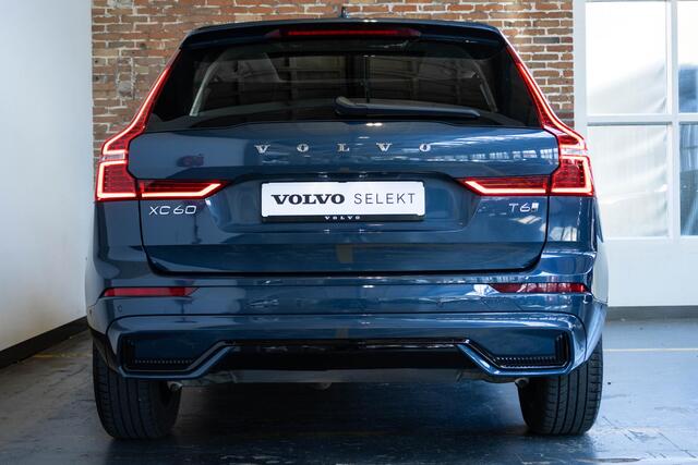 Volvo XC60 T6 Plug-in hybrid AWD Plus Dark | Adaptive cruise control | 360° parkeercamera | BLIS | Wegklapbare trekhaak | Panoramadak | Stoel en stuurwielverwarming | Lederen bekleding | Google infotainment | Parkeersensoren voor + achter