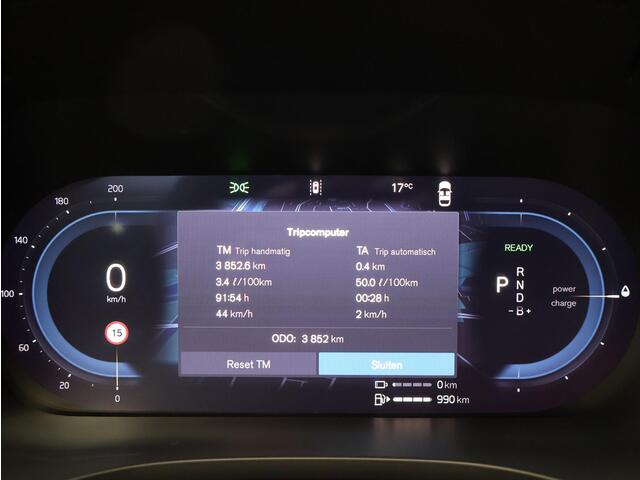 Volvo XC60 2.0 T8 Plug-in hybrid AWD Ultra Black Edition / Luchtvering / Head up display. / Trekhaak / Pan. dak / Harman Kardon / Stoel+stuur+achterbankverwarming