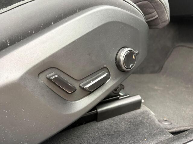 Volvo XC60 2.0 T6 Plug-in hybrid AWD Ultra Dark