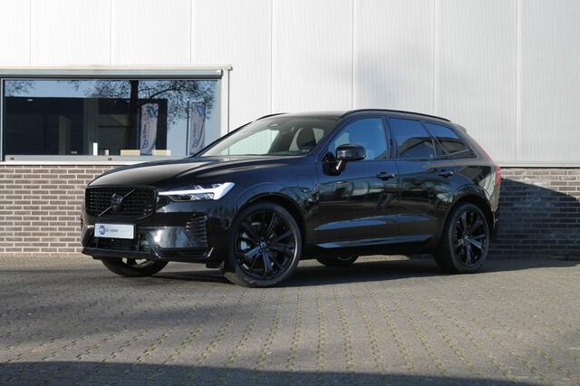 Volvo XC60 2.0 T6 AWD Black Edition - Pano - Luchtvering - Harman/Kardon