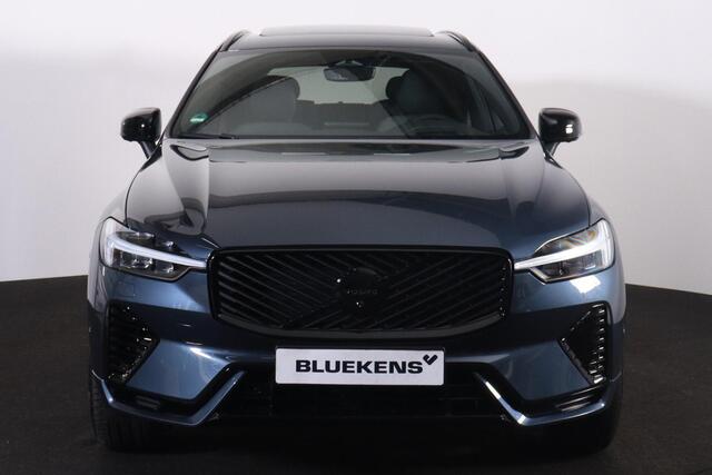 Volvo XC60 T6 Recharge AWD Ultra Black Edition - Panorama/schuifdak - IntelliSafe Assist & Surround - 360º Camera - Harman/Kardon audio - Adaptieve LED koplampen - Verwarmde voorstoelen, stuur & achterbank - Parkeersensoren voor & achter - Elektr. bedienb. voorstoel