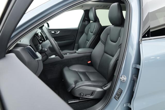 Volvo XC60 2.0 T6 Plug-in hybrid AWD Plus Dark | Pano | Elek. Trekhaak | Harman Kardon | Memory | CarPlay | Camera