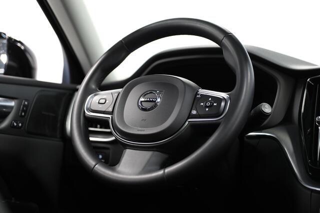 Volvo XC60 2.0 T6 Plug-in hybrid AWD Inscription | Trekhaak Elektr. | Schuif- opendak | Leer