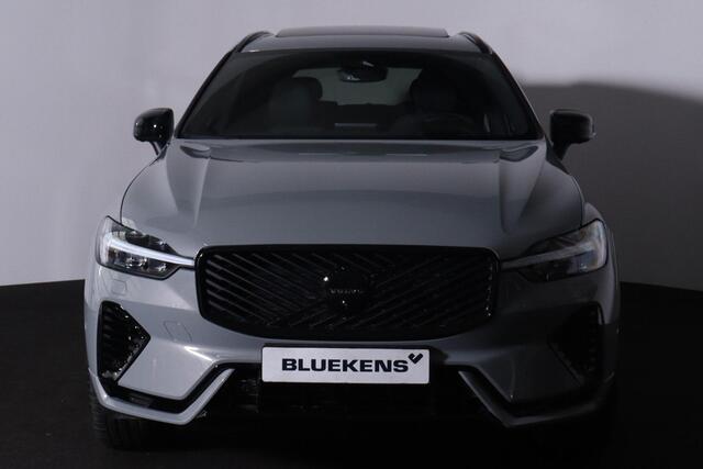 Volvo XC60 T6 Recharge AWD Plus Black Edition - Panorama/schuifdak - IntelliSafe Assist & Surround - 360º Camera - Harman/Kardon audio - Adaptieve LED koplampen - Verwarmde voorstoelen, stuur & achterbank - Parkeersensoren voor & achter - Elektr. bedienb. voorstoele