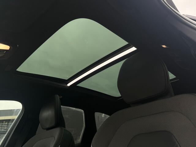 Volvo XC60 2.0 T8 Twin Engine AWD R-Design Panodak Luchtvering Harman Kardon ''22 HUD