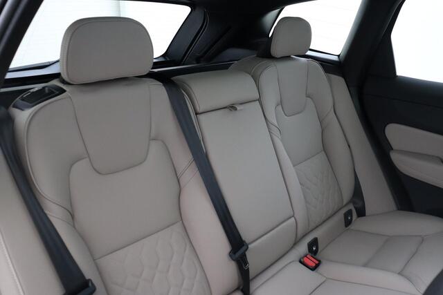 Volvo XC60 II T6 PLUG-IN HYBRID AWD ULTRA DARK *NIEUW!* -PANO.DAK|HARMAN/KARDON|360°CAM|ADAP.LED|HEAD-UP DISP.|PRIVACY.GLAS|LUCHTVERING|GELAAGD.GLAS|FACELIFT