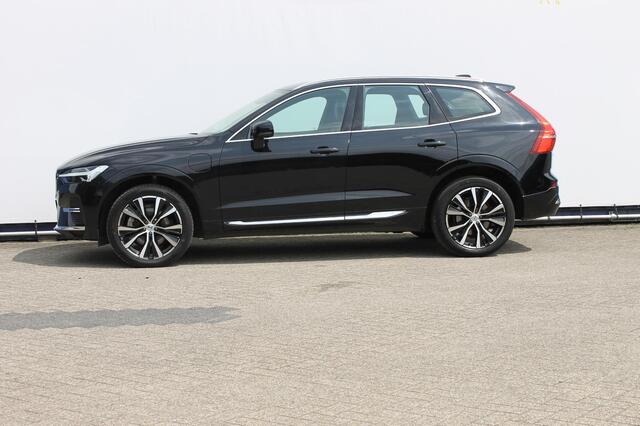 Volvo XC60 T6 350PK Automaat AWD Ultimate Bright Head up display / Google infotainment / Panoramisch schuif-kanteldak / Lederen bekleding / 20" lichtmetalen velgen / Apple Carplay