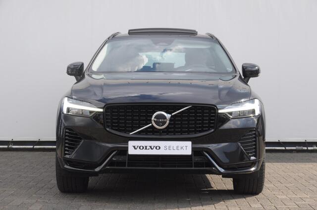 Volvo XC60 T6 350PK Automaat AWD Ultra Dark Trekhaak / BLIS / Harman Kardon audio / Head-up display / Harman Kardon audio / Panoramadak / BLIS / Elektrisch bedienbare voorstoelen / Memory seats / Verwarmbare stoelen / Keyless entry /