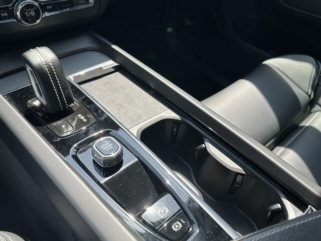 Volvo XC60 2.0 T6 AWD R-Design