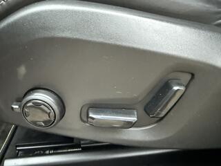 volvo-xc60-2.0-t8-twin-engine-awd-r