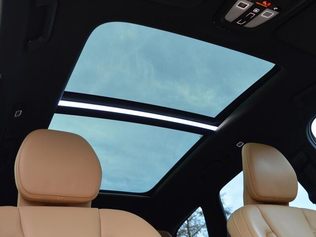 Volvo XC60 2.0 T8 Recharge AWD Ultimate Dark | Luchtvering