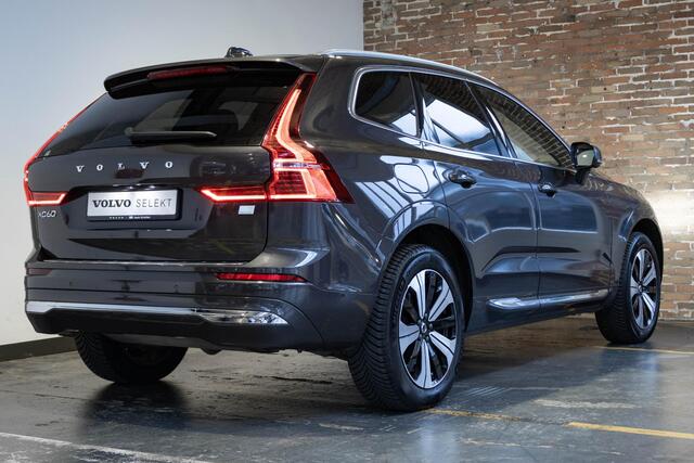Volvo XC60 T8 Plug-in hybrid AWD Plus Bright | 1ste Eigenaar | Adaptive Cruise Control | Semi-Electrische wegklapbare trekhaak | 360° Parkeercamera | BLIS | Harman Kardon Premium Audio | Parkeerverwarming | Dealeronderhouden