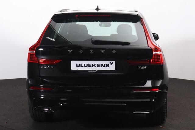 Volvo XC60 T6 Recharge AWD Ultra Dark - Panorama/schuifdak - IntelliSafe Assist & Surround - 360º Camera - Harman/Kardon audio - Adaptieve LED koplampen - Verwarmde voorstoelen, stuur & achterbank - Parkeersensoren voor & achter - Elektr. bedienb. voorstoelen met ge