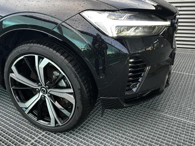 Volvo XC60 Plus T6 AWD Panoramadak, Electr. verstelbare stoelen, Verwarmde stoelen + stuurwiel, Harman-Kardon premium audio, 21 inch lichtmetalen velgen, Trekhaak semi electrisch