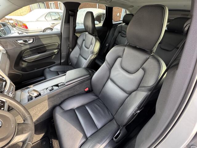 Volvo XC60 2.0 T8 Plug-in hybrid AWD Inscription Leder PanoSchuifdak Camera Carplay Headup