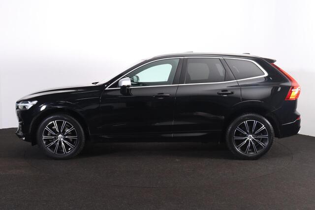 Volvo XC60 T5 Inscription - Panorama/schuifdak - Adaptieve LED koplampen - Parkeercamera achter - Verwarmde voorstoelen - Parkeersensoren voor & achter - Head up display - Cruise control - Extra getint glas - Elektr. inklapbare trekhaak - 19' LMV