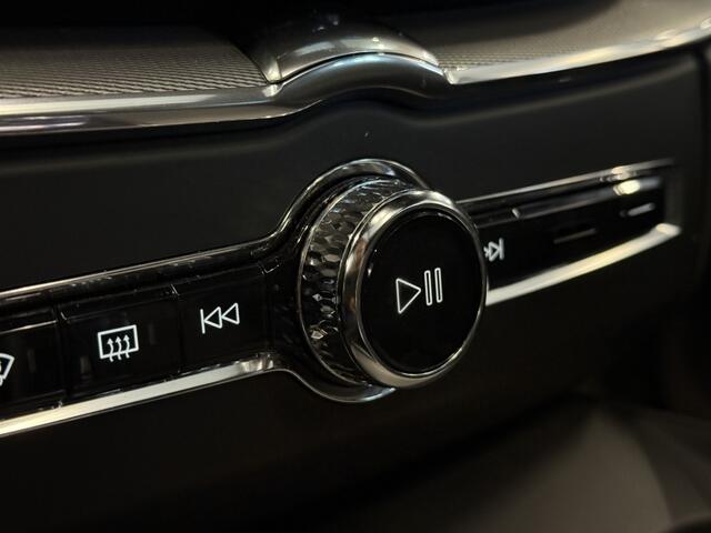 Volvo XC60 T8 408PK AWD / R-Design / LED