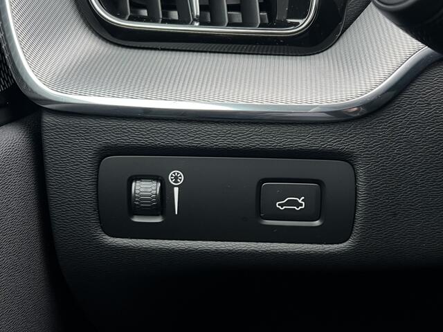 Volvo XC60 2.0 B4 R-Design | Pano | 360 Camera | Memory | Harman Kardon