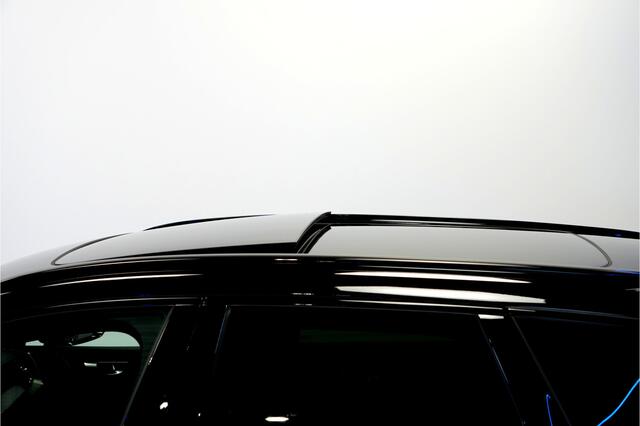 Volvo XC60 2.0 T8 AWD 335kW/456pk Aut8 MJ2026 Plug-in hybrid Ultra Black Edition LUCHTVERING + HARMAN/KARDON + PANORAMADAK + BLIS + STOELMASSAGE + PILOT ASSIST + STOELVERWARMING V&A + ADAPT.CRUISE + STUURVERWARMING + 360 CAMERA + PARKSENSOREN + 21" LM-VELGEN!!