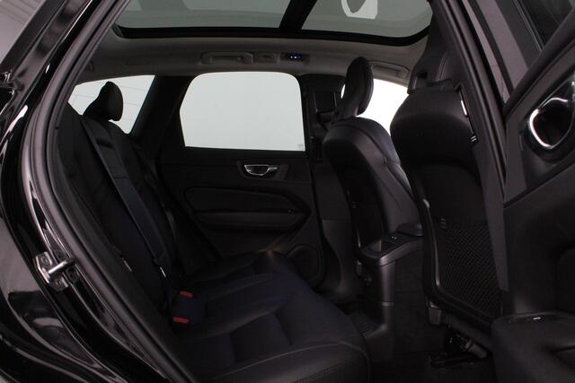 Volvo XC60 2.0 T6 Plug-in hybrid AWD Inscription 341pk/Trekhaak/Pano.schuif/Memory/Leer/ONYX BLACK/Apple CarPlay/Standverwarming