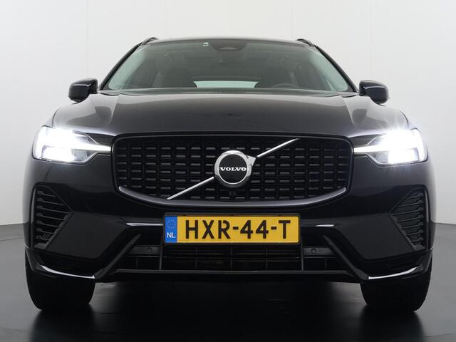 Volvo XC60 2.0 T6 Plug-in hybrid AWD Plus Dark Trekhaak/Panodak/Camera etc.